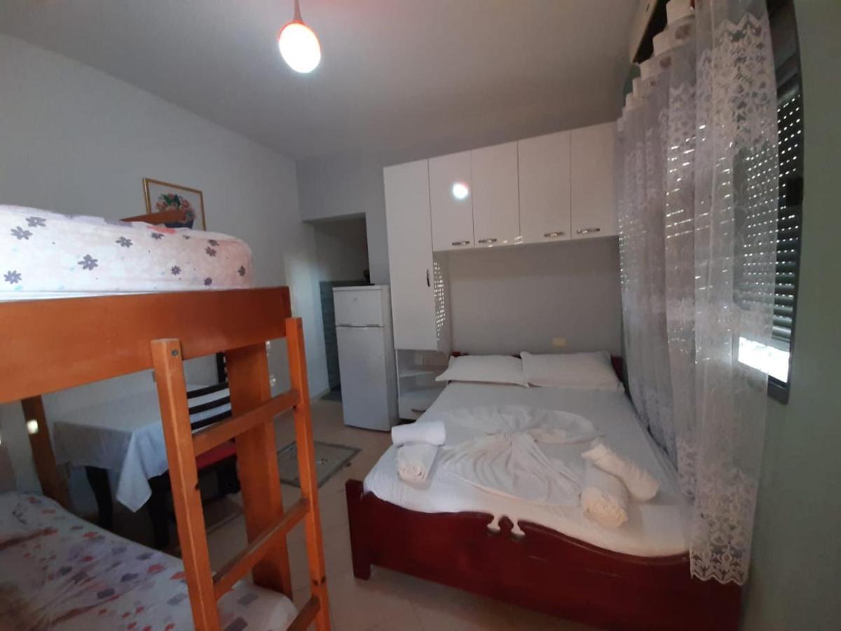 Villas Apartments Shahaj Vlorë Exterior foto