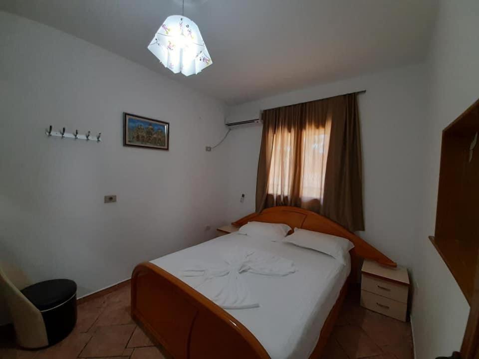 Villas Apartments Shahaj Vlorë Exterior foto
